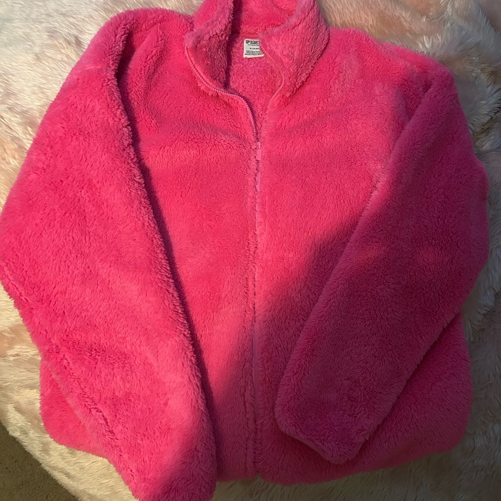 Victoria Secret Women’s hot pink cozy sweater.